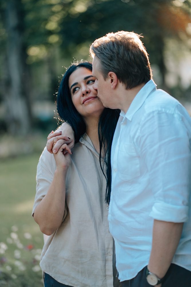 Frau und Mann bei einem Portraitshooting im Allgäu durch Fotografin fotografiert